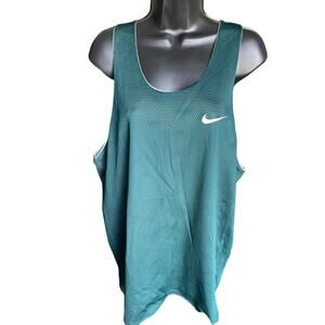 Nike Women’s Green and White Reversible Basketball Jersey Size L